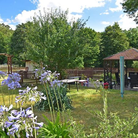 Ferienwohnung Und Pension "Zur Aue" Konigsbruck Dış mekan fotoğraf