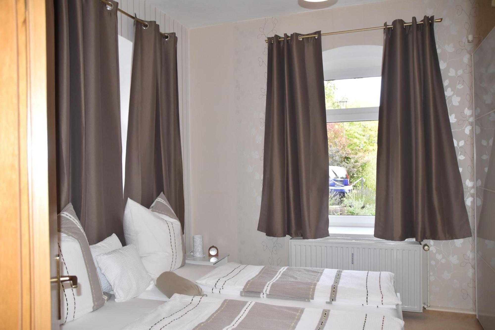 Ferienwohnung Und Pension "Zur Aue" Konigsbruck Dış mekan fotoğraf