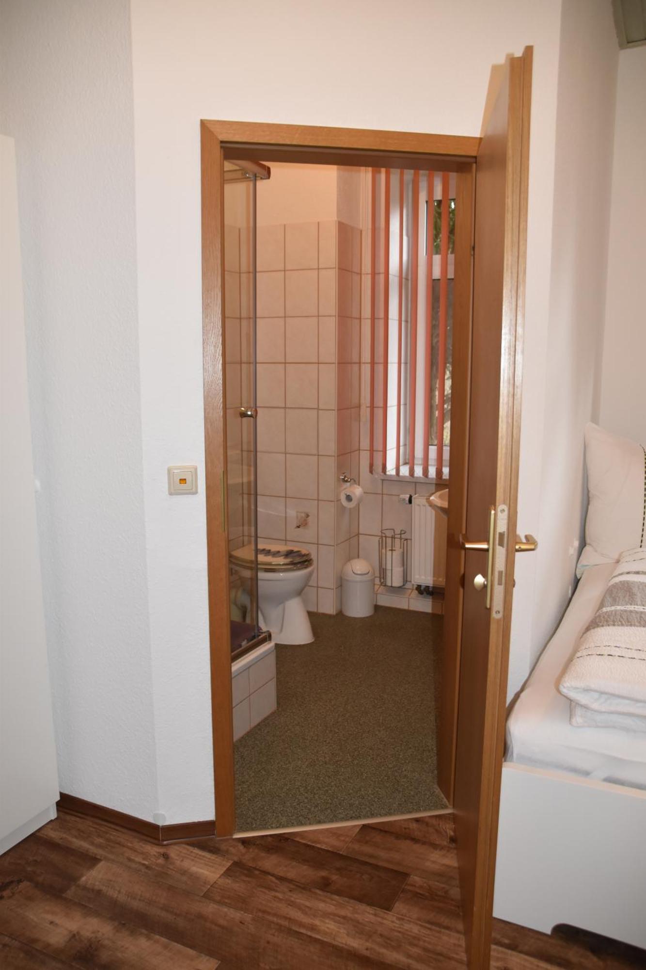 Ferienwohnung Und Pension "Zur Aue" Konigsbruck Dış mekan fotoğraf